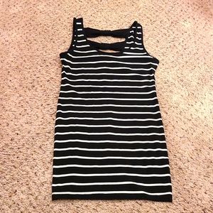 Long tank top with back detail